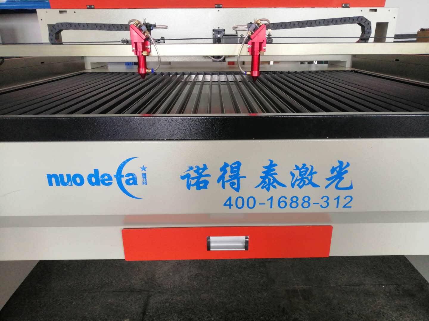 淺談小型激光雕刻切割機價格還會下降嗎？