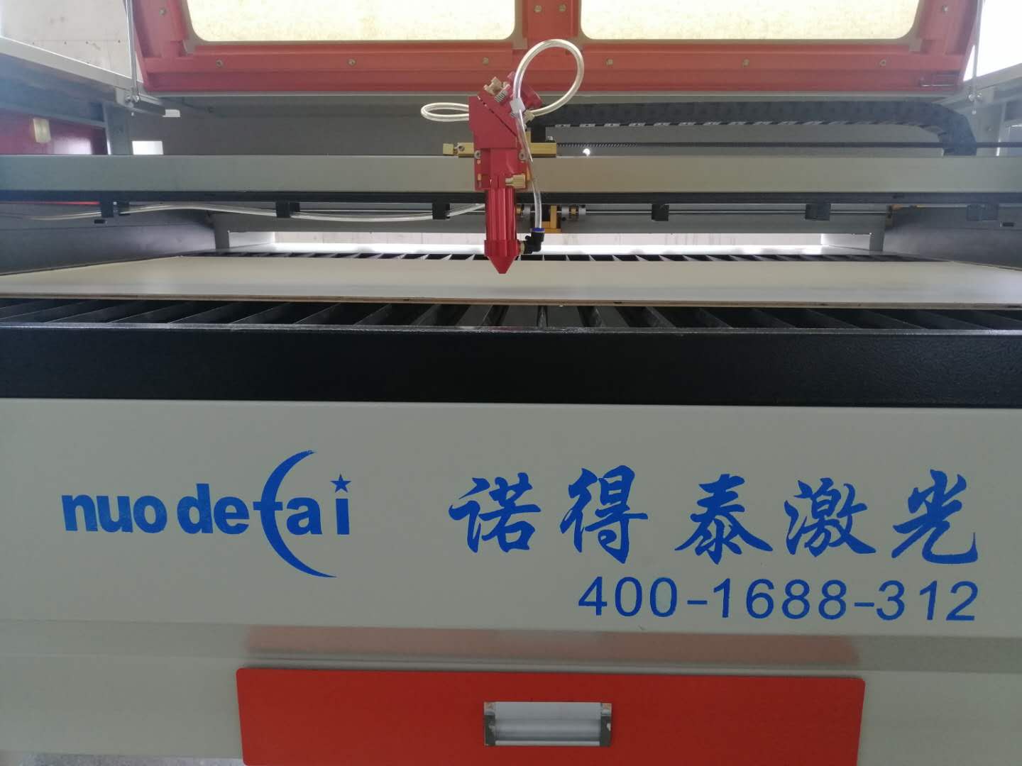 亞克力激光切割機切割形成的毛刺有哪些方面的因素？