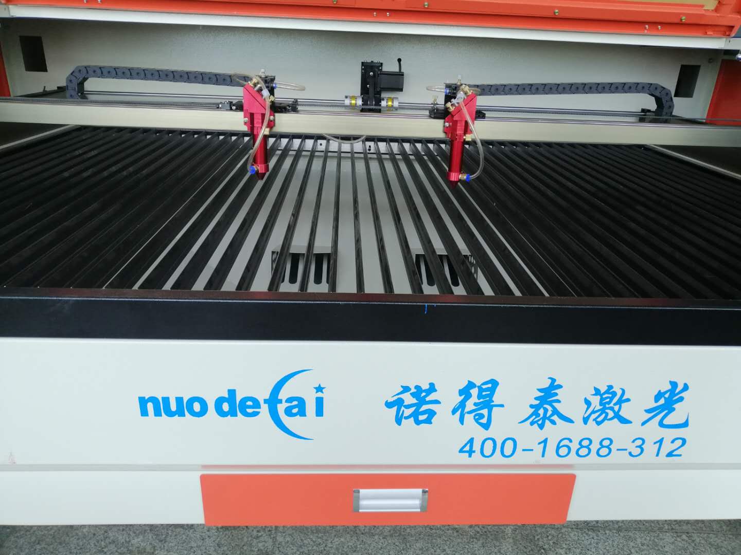 開一家激光切割機加工中心賺錢嗎？