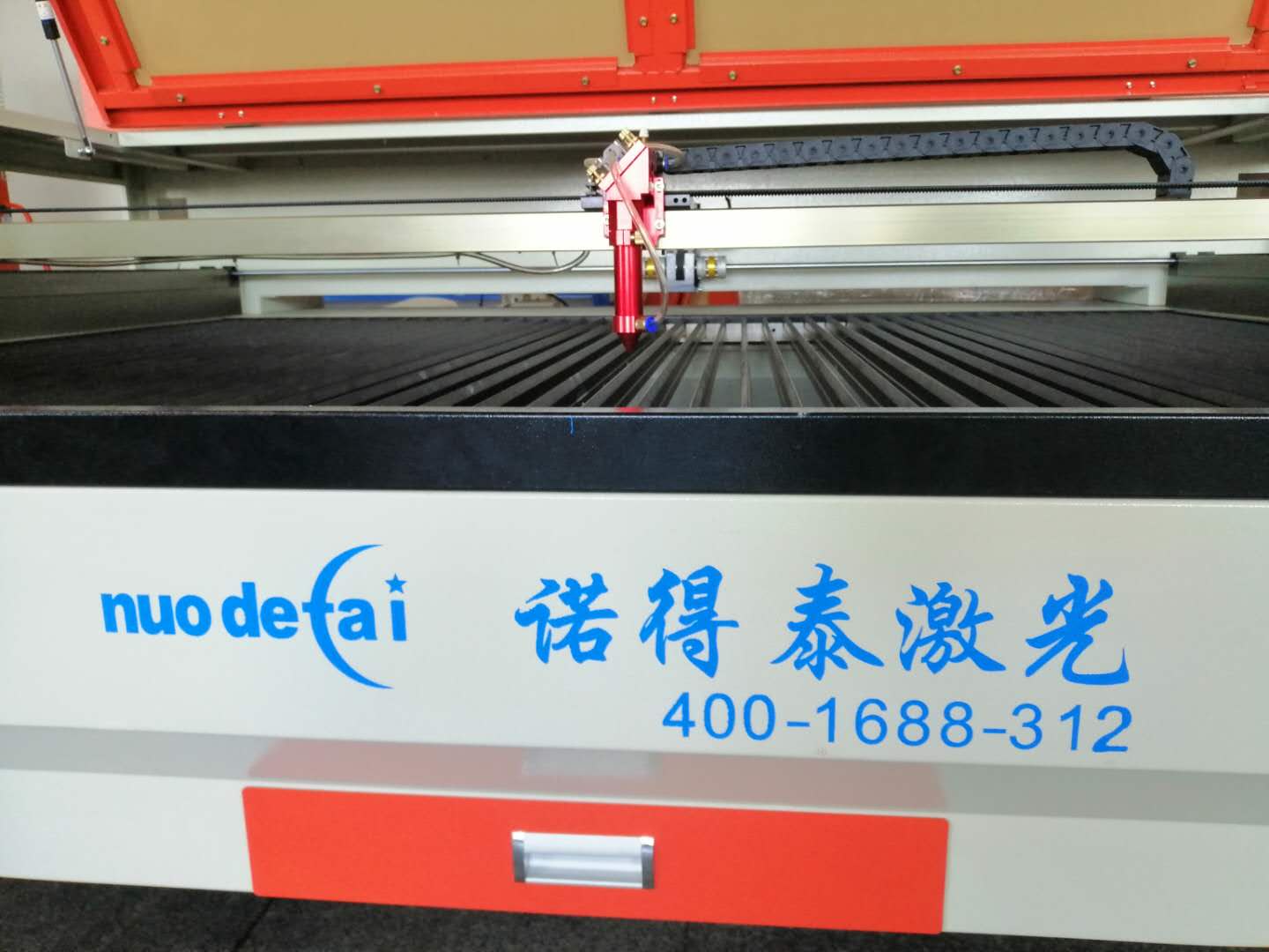 一個廠家做出臺小型非金屬材料激光切割機(jī)利潤到底有多少？