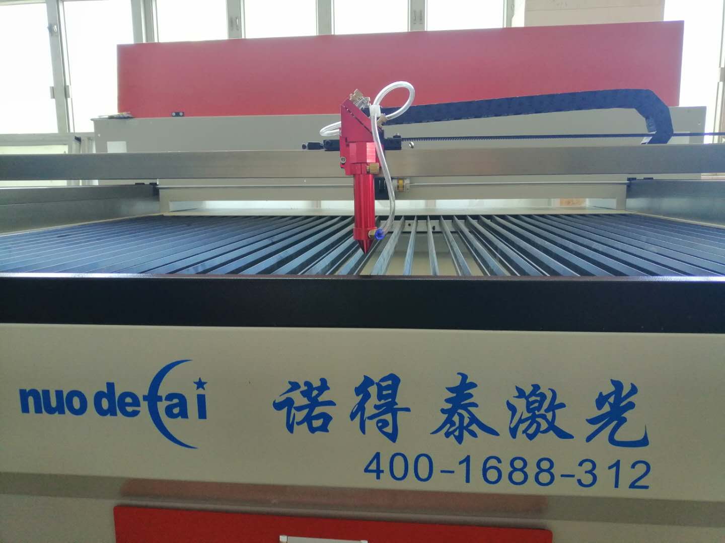 莫輕易的講一個激光切割機廠家設(shè)備價格賣得貴！